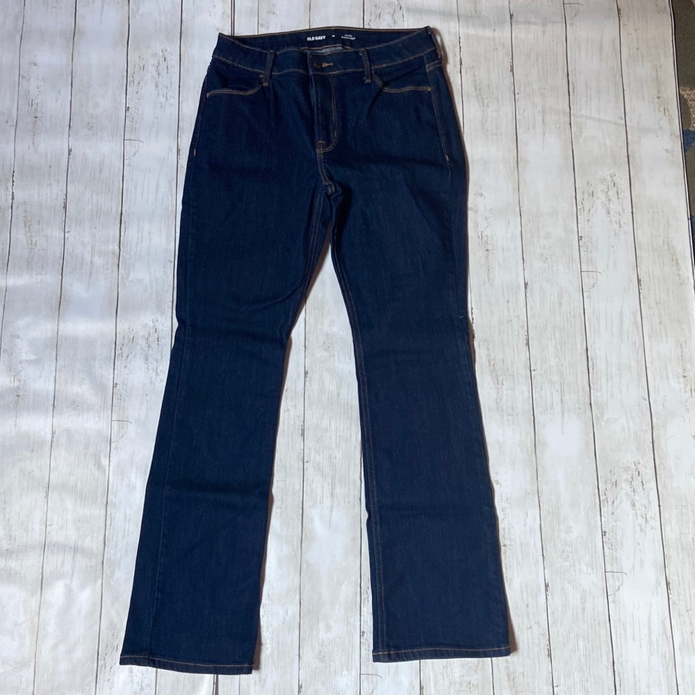 Old Navy Mid-rise Boot-cut jeans‎